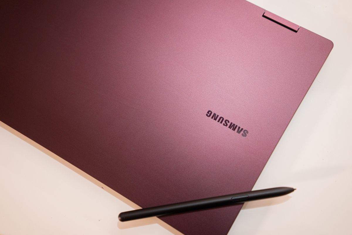 Amazon पर Samsung Galaxy Book2 Pro लैपटॉप पर $300 तक बचाएं