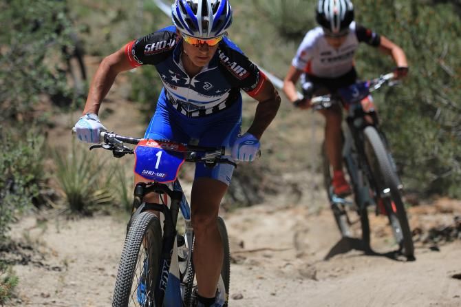 Katerina Nash (Luna Pro Team) leads Emily Batty (Trek Factory Racing) in the elite women's race in Colorado Springs, round 4 of the USA Cycling US Cup Series presented by Sho-Air Cycling Group