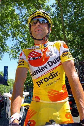 Gilberto Simoni (Saunier Duval) at the start