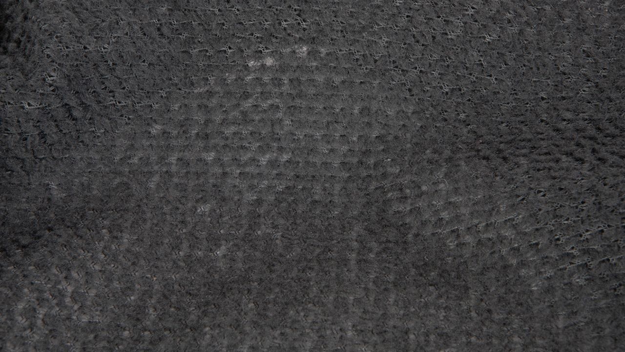 Pearl Izumi Pro Alpha Layer texture of alpha insulation