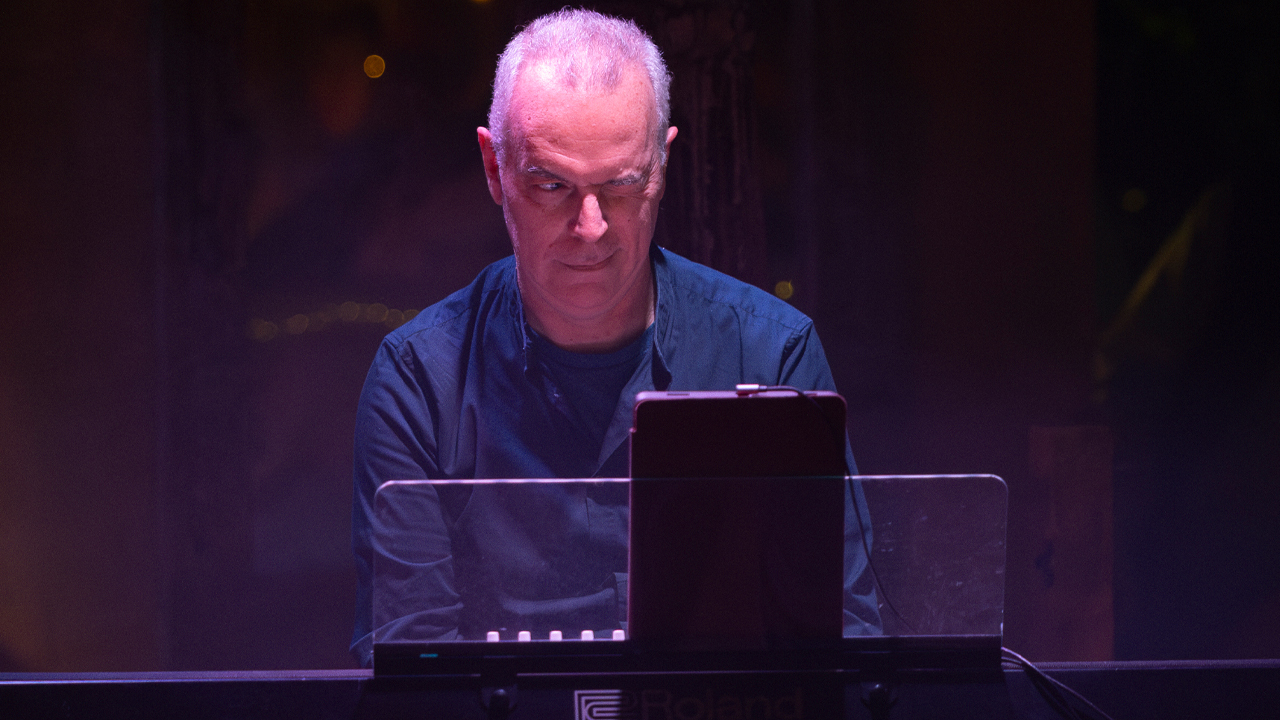 Steve Hackett keyboardist Roger King