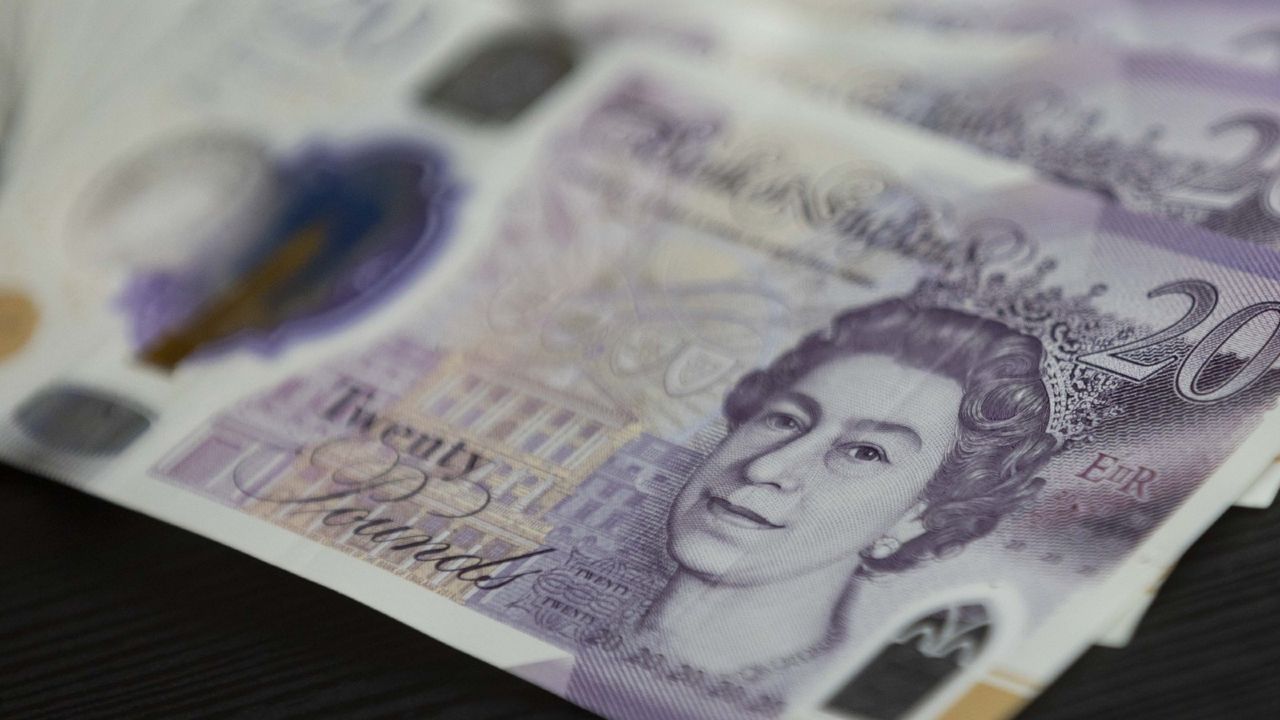 Old £20 notes—will the Queen&#039;s death affect the expiry date? 