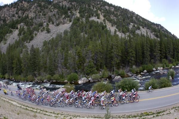 The peloton rolls through one of the valleys on stage 2