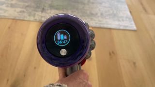 Dyson V11 battery charge