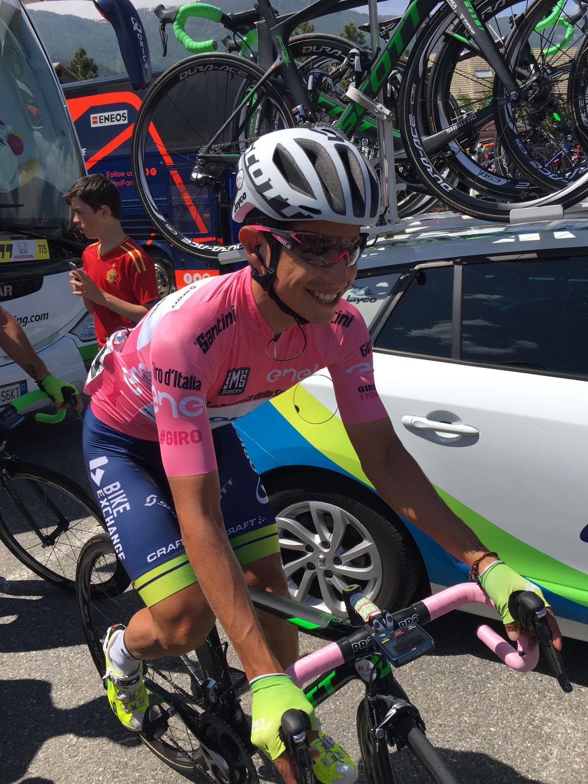 Esteban Chaves at the start of stage 20