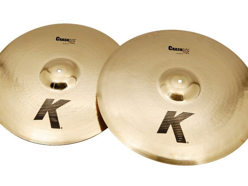 The brilliant finish not only offers high-end sparkle, but smoothes out the sound