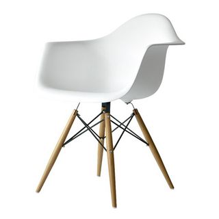 The Charles Eames Eiffel chair is highly stylish, with a sleek look, which makes it suitable around a dining table and an office