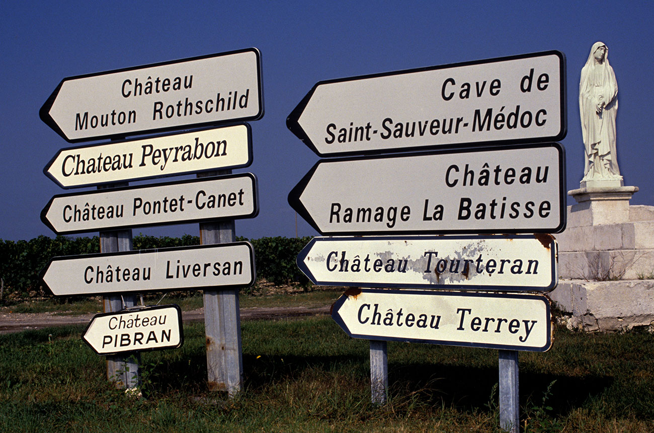 Bordeaux sign, Ch&acirc;teau Peyrabon