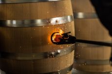 American oak winemaking