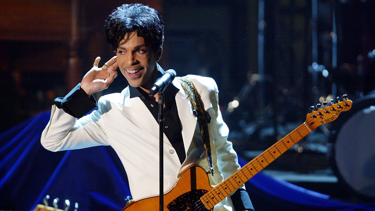 Prince's While My Guitar Gently Weeps solo wasn't his only great performance at the 2004 Rock & Roll Hall of Fame ceremony