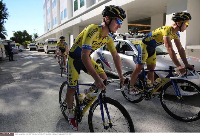 Tinkoff-Saxo riders head in