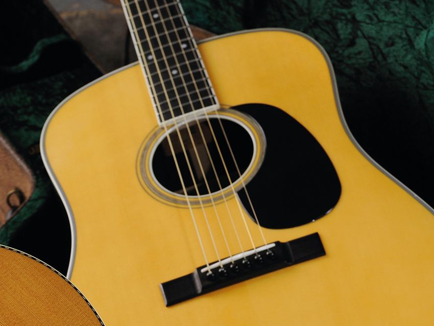 The volume and sustain are as good as we've found on any dreadnought.