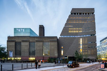 Herzog & de Meuron. Tate Modern, London, 1995-2000, 2005-16.