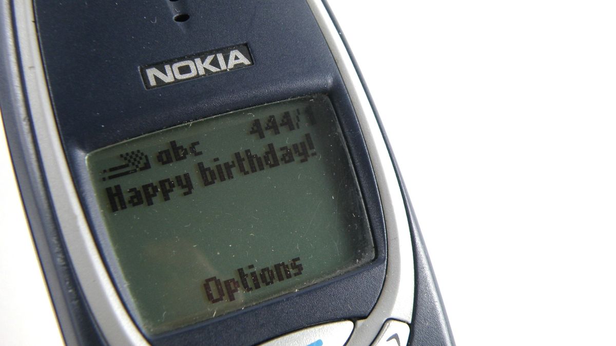 Nokia 3310: Cheap and cheerful until it comes to typing, texting