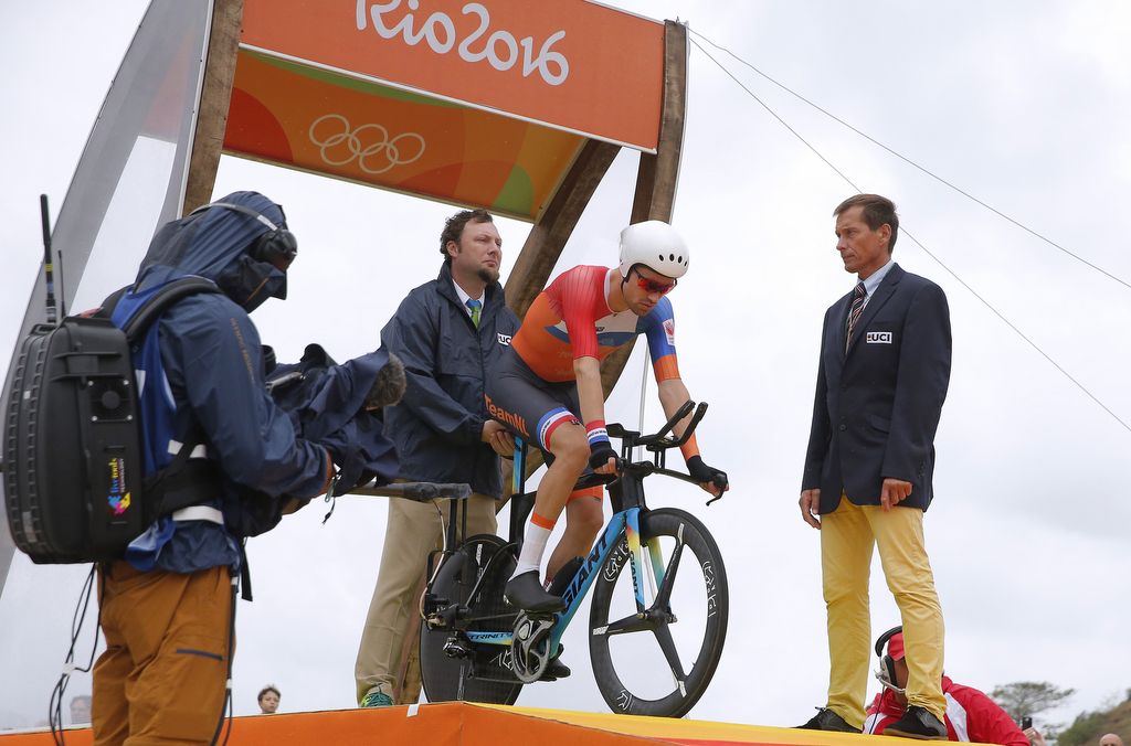 Tom Dumoulin (Netherlands) gets ready to take on the course