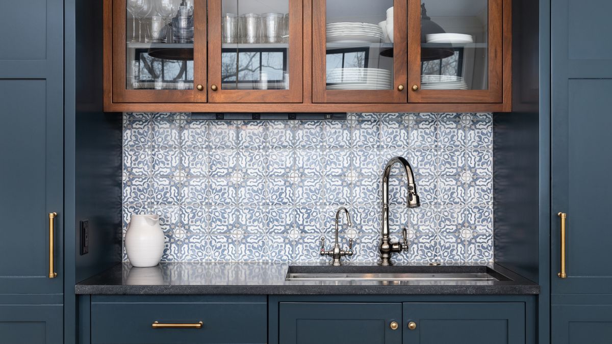 9 blue kitchen cabinet ideas that will elevate your space | Real Homes