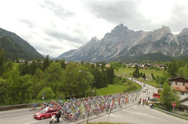 Stage 18 was 90% downhill and a wlecome relief for the riders