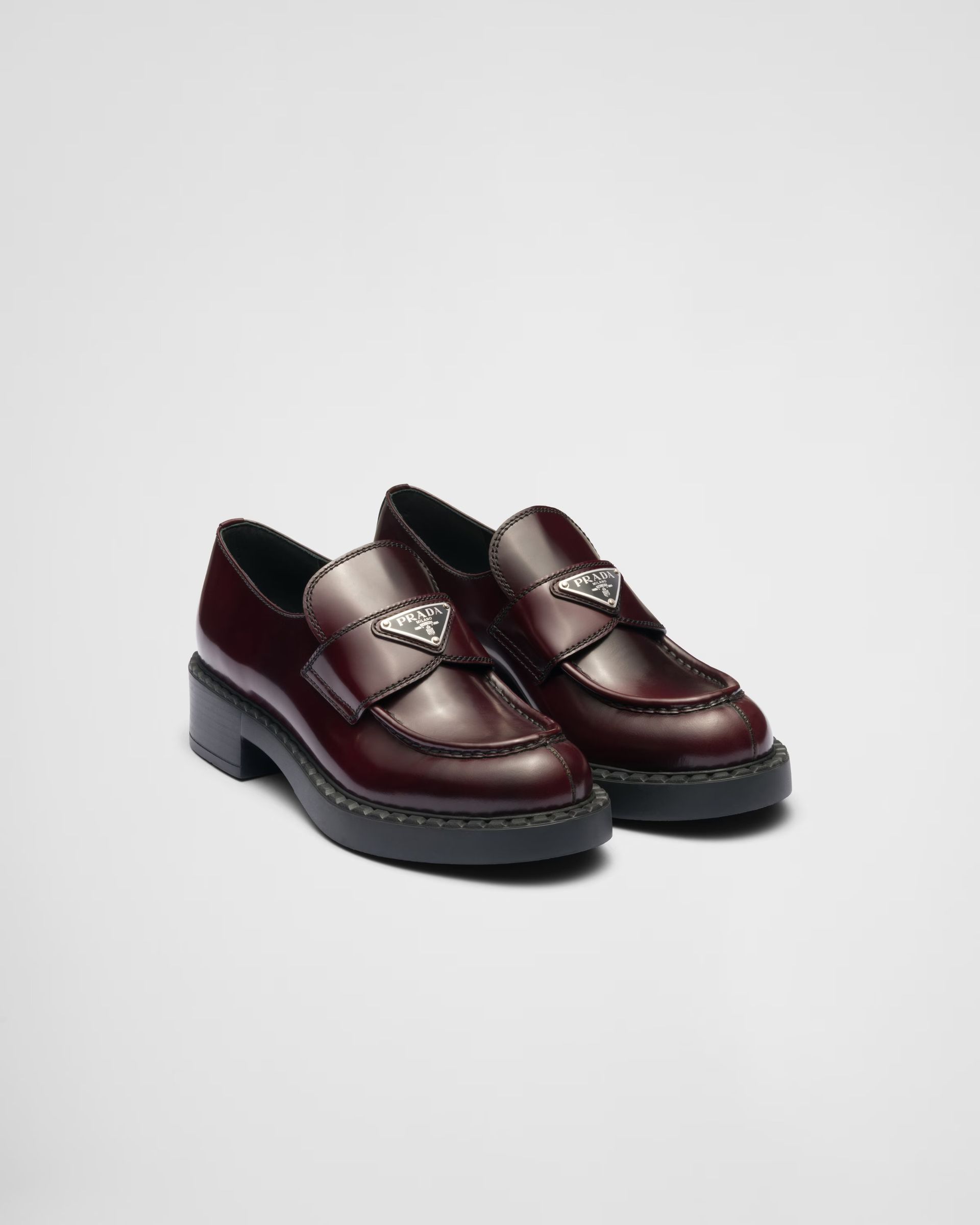 Burgundy Loafers Are Taking Over as the Smartest Shoe Trend Burgundy Loafers Are Taking Over as the Smartest Shoe Trend
