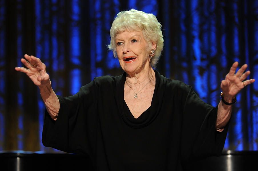 Broadway icon Elaine Stritch dies at 89