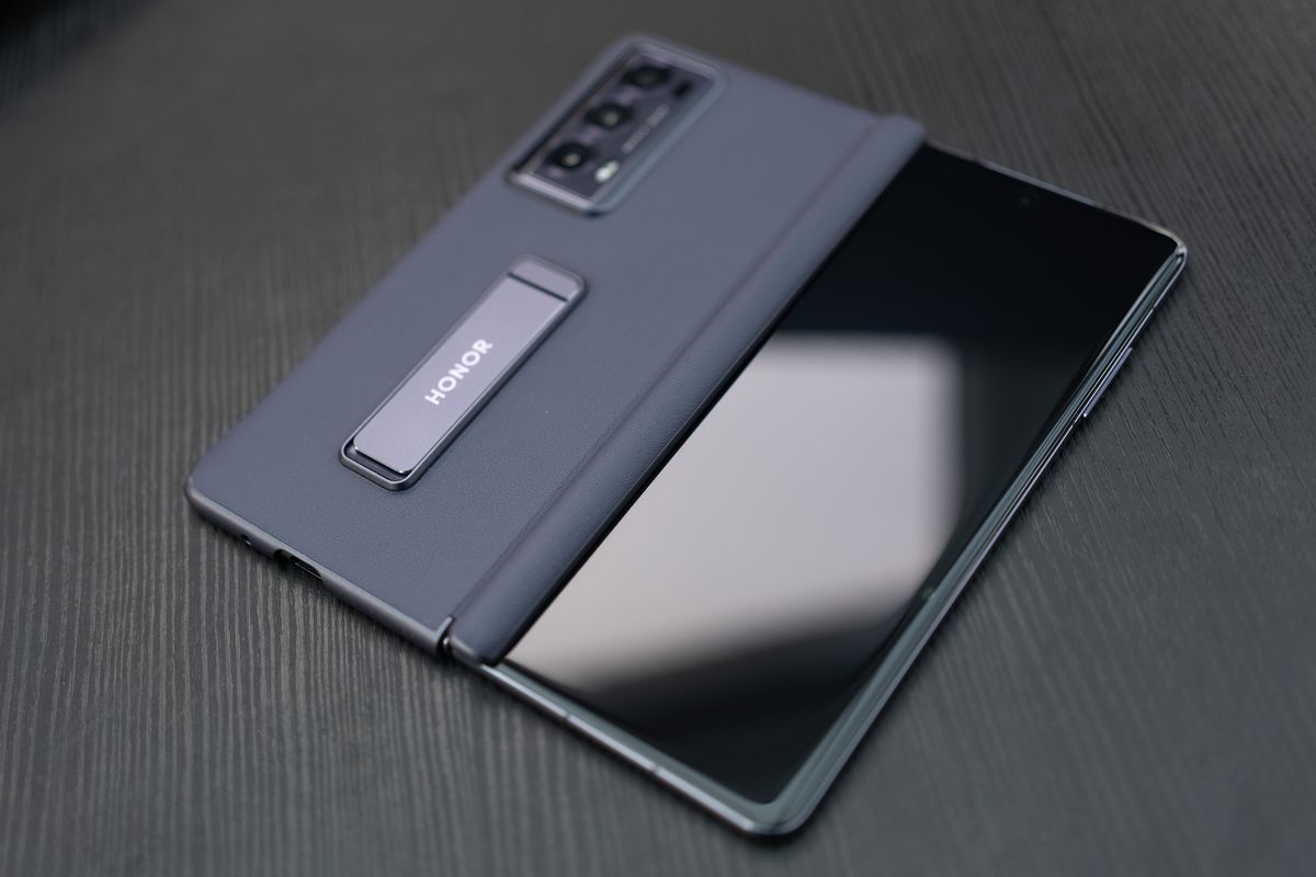 Honor Magic V2 review: foldable flagship phone is big and brilliant ...