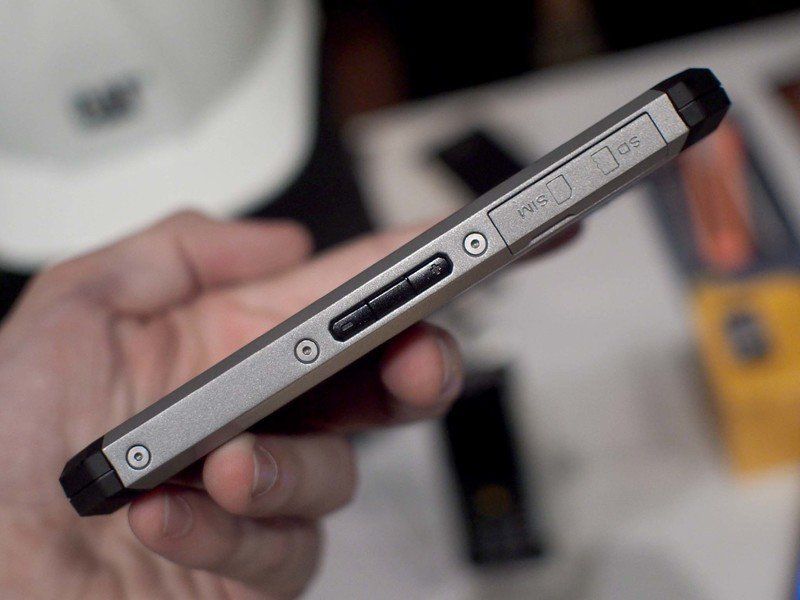 Cat Phones S50 hands-on