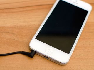 How to replace a broken headphone jack in an iPhone 5