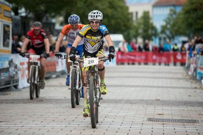 Esther S&uuml;ss wins the women's stage 1