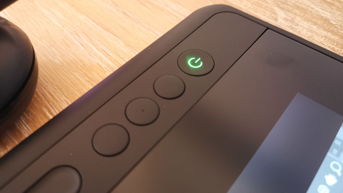 The upper buttons of the Huion Kamvas Pro 16