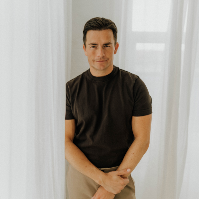 Headshot of Simon Mayhew from TXTURED