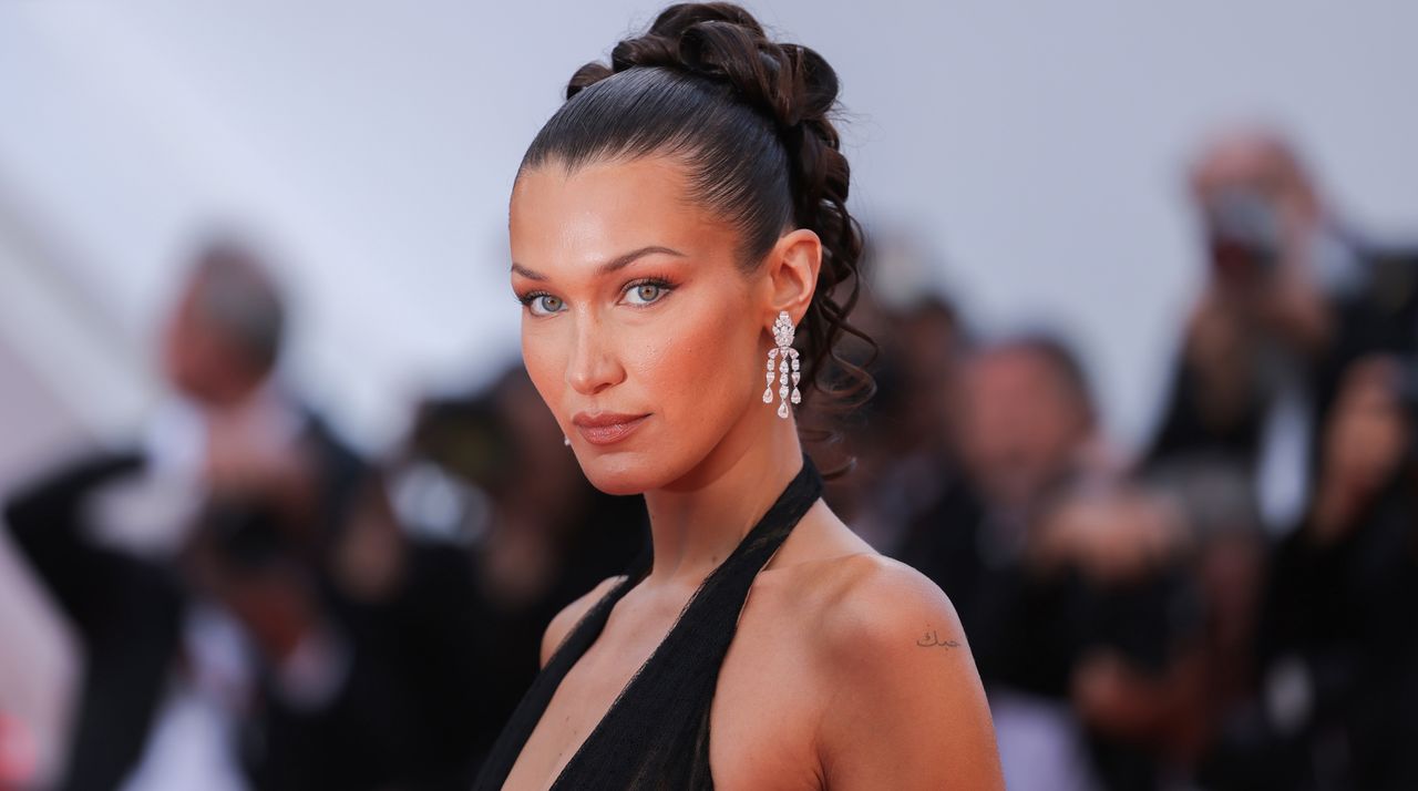  Bella Hadid attends the &quot;L&#039;Amour Ouf&quot; (Beating Hearts) Red Carpet at the 77th annual Cannes Film Festival at Palais des Festivals on May 23, 2024 in Cannes, France. 