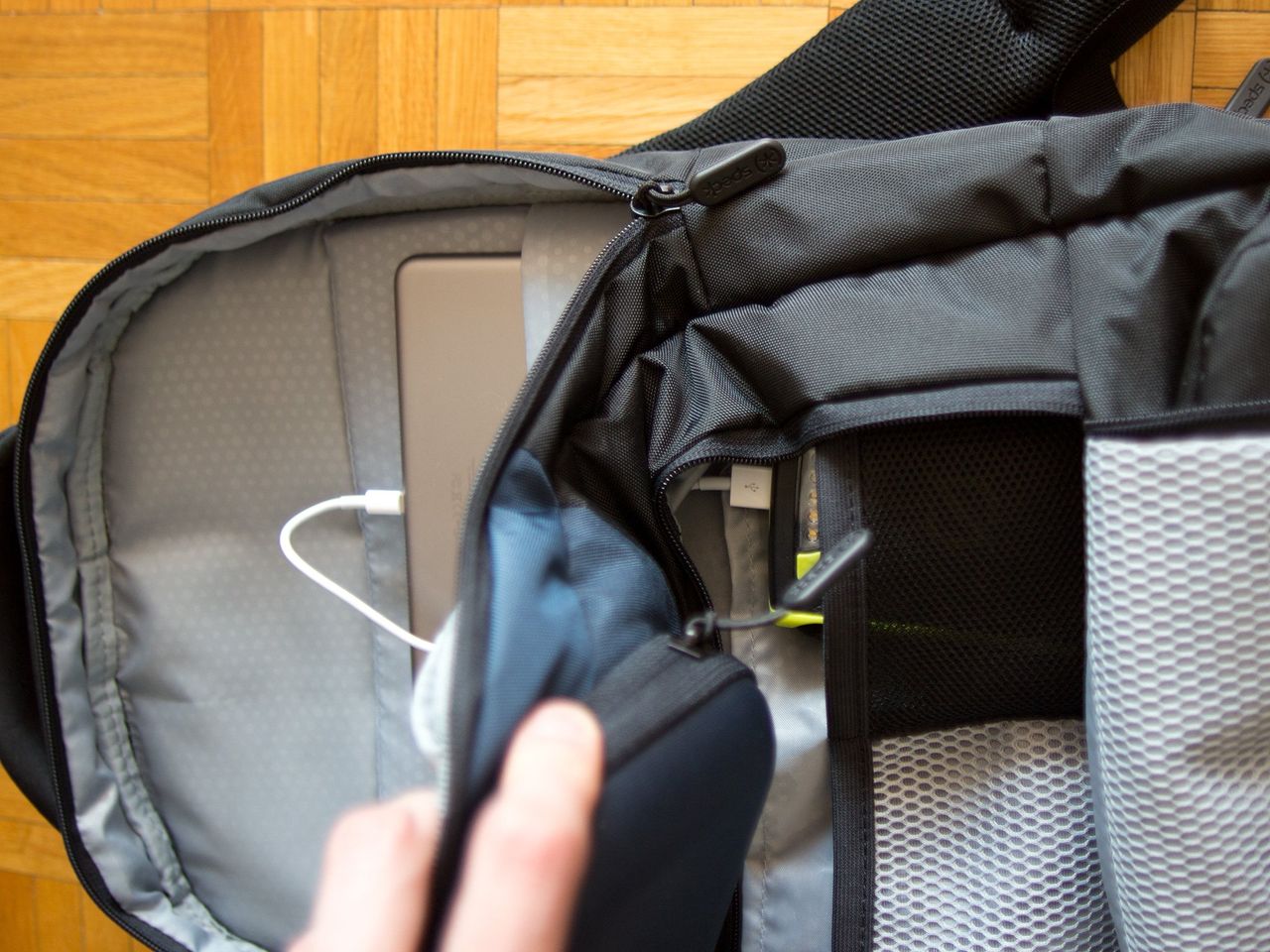 Speck MightyPack wire passthrough