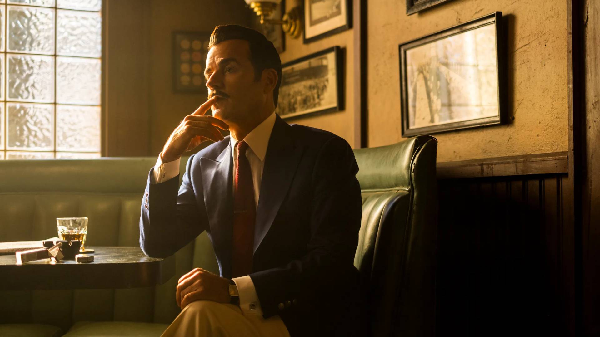 Justin Theroux as Mr. House in Fallout season 