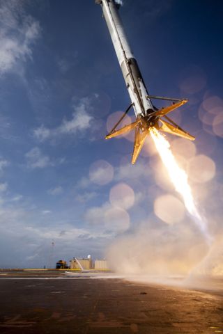 Falcon 9 Rocket Trying to Land, April 14, 2015