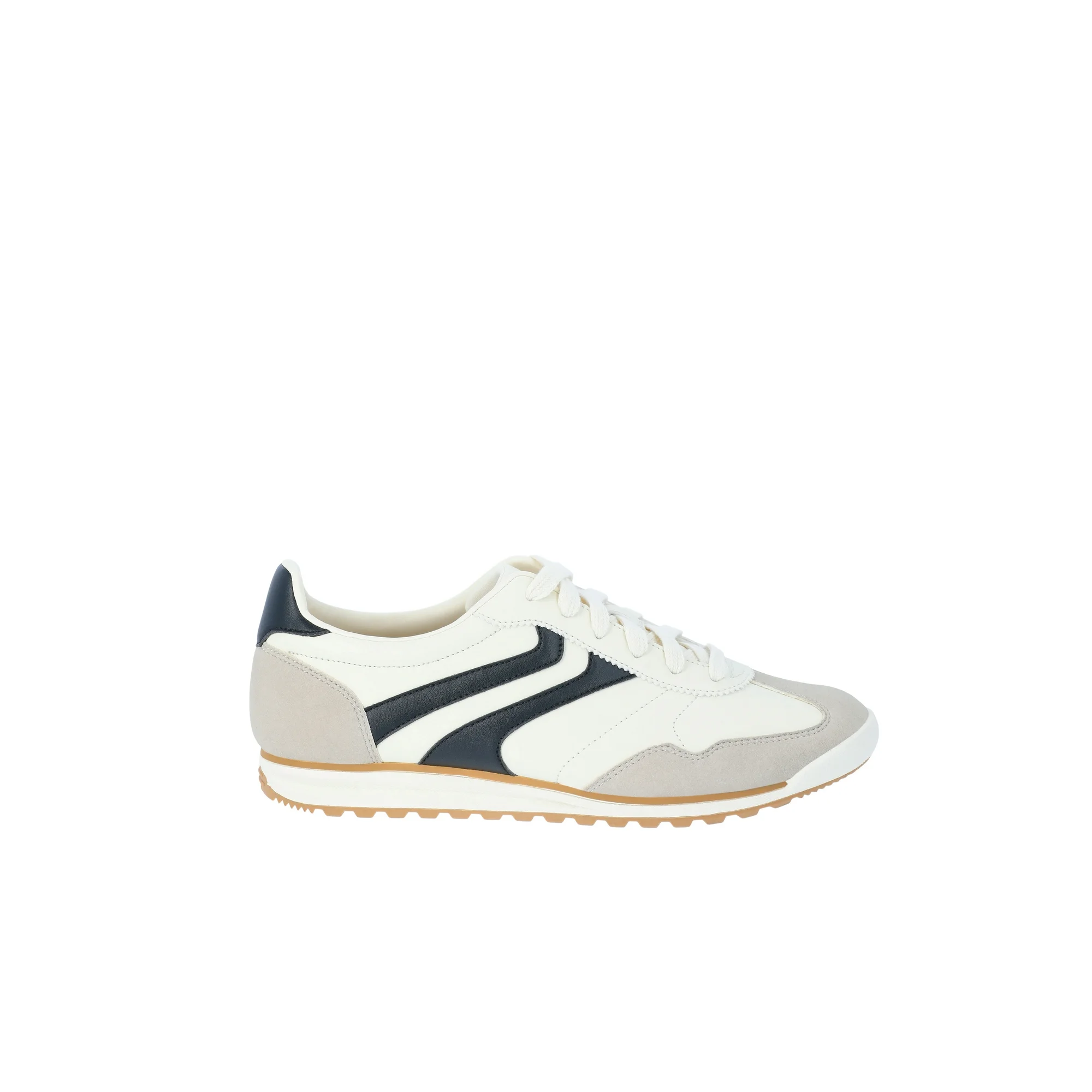 No Boundaries, No Boundaries Retro Lace-Up Sneakers, Women’s