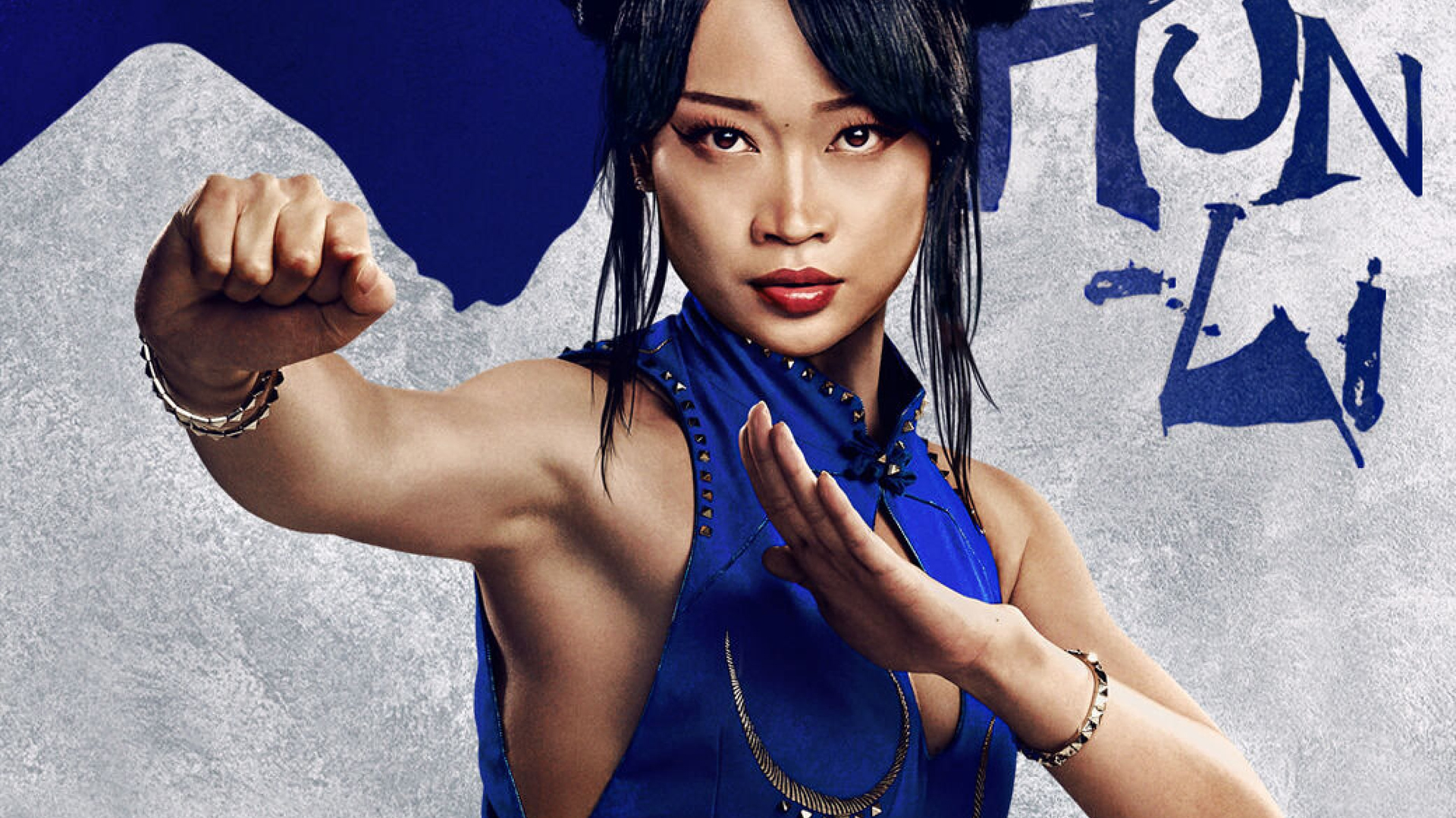 Chun Li posing