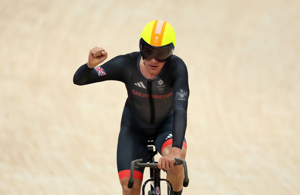 PARIS FRANCE AUGUST 08 Ethan Hayter of Team Great Britain celebrates as winner after the Mens Omnium Elimination Race 34 on day thirteen of the Olympic Games Paris 2024 at SaintQuentinenYvelines Velodrome on August 08 2024 in Paris France Photo by Tim de WaeleGetty Images
