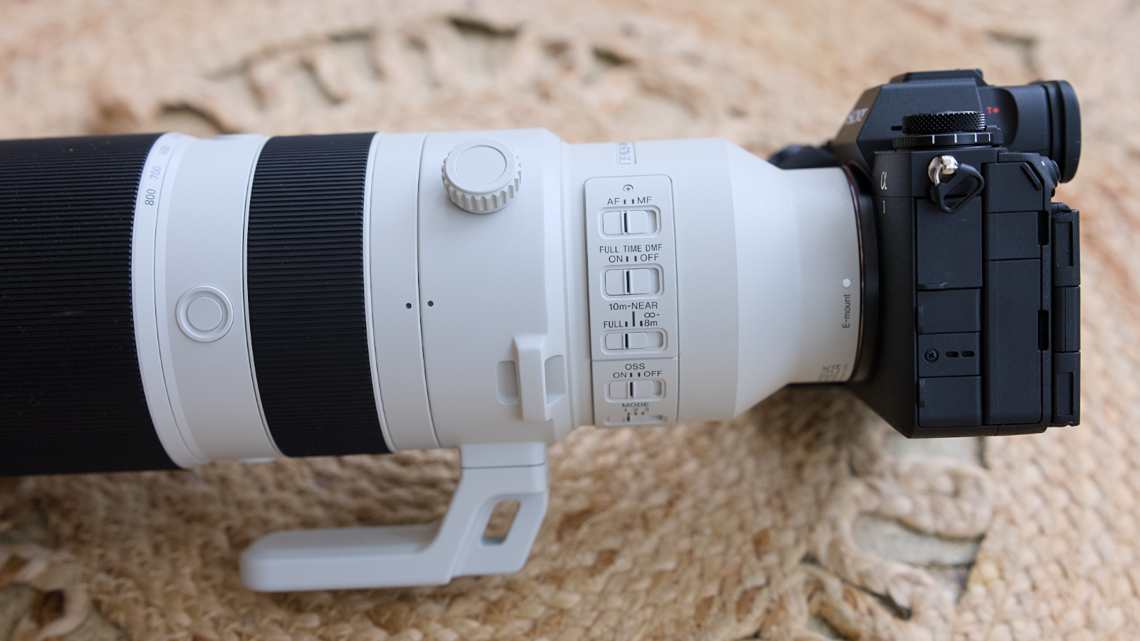 Sony FE 400-800mm F6.3-8 lens