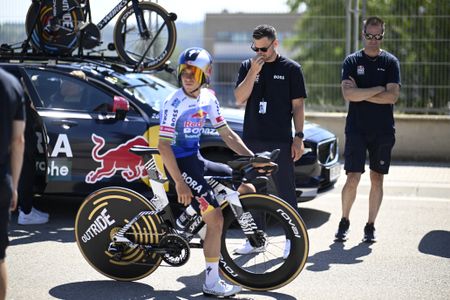 Remco evenepoel aboard a prototype tt bike