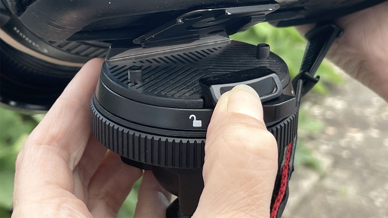 Peak Design Travel Tripod Review: Image shows hands manipulating tripod