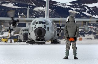 mcmurdo airplane hanger