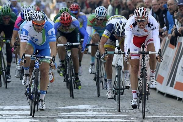 Alexander Kristoff (Katusha) wins stage 3a