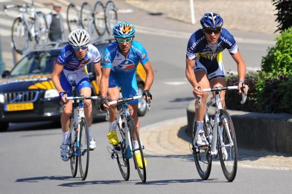 Johnny Hoogerland (Vacansoleil) takes his turn setting the pace in day's break.