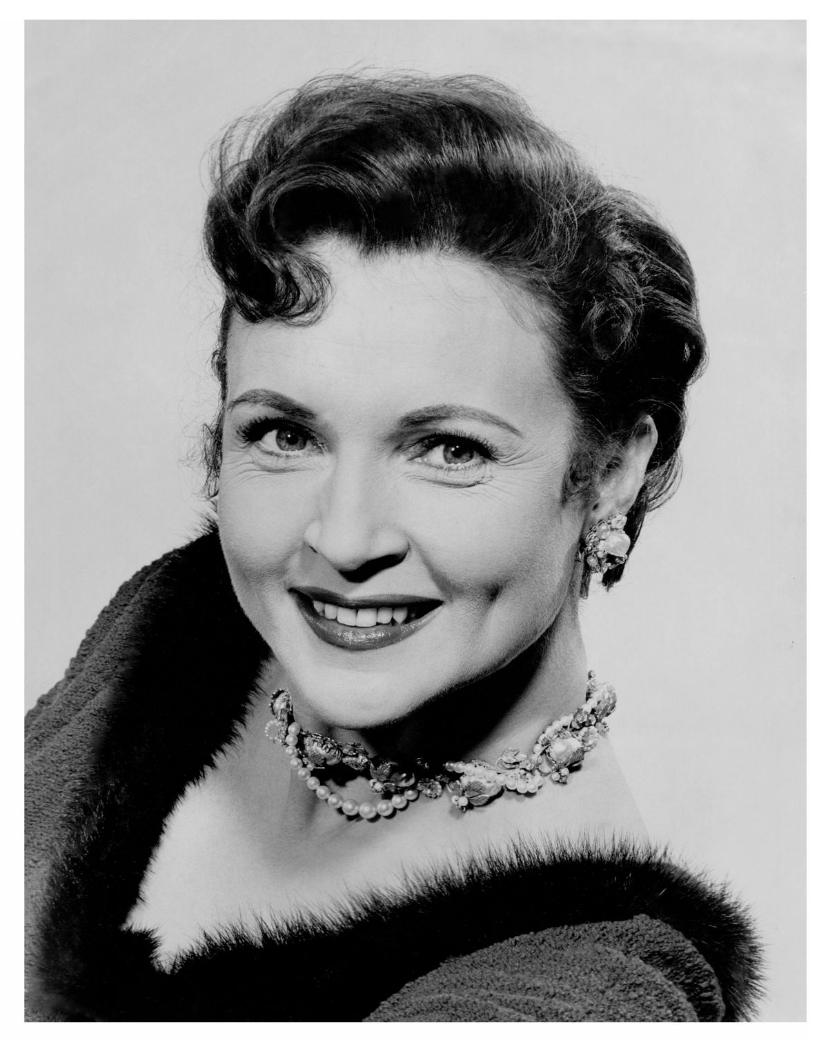 Betty White in a publicity shot taken for her daytime talk show The Betty White Show in 1954
