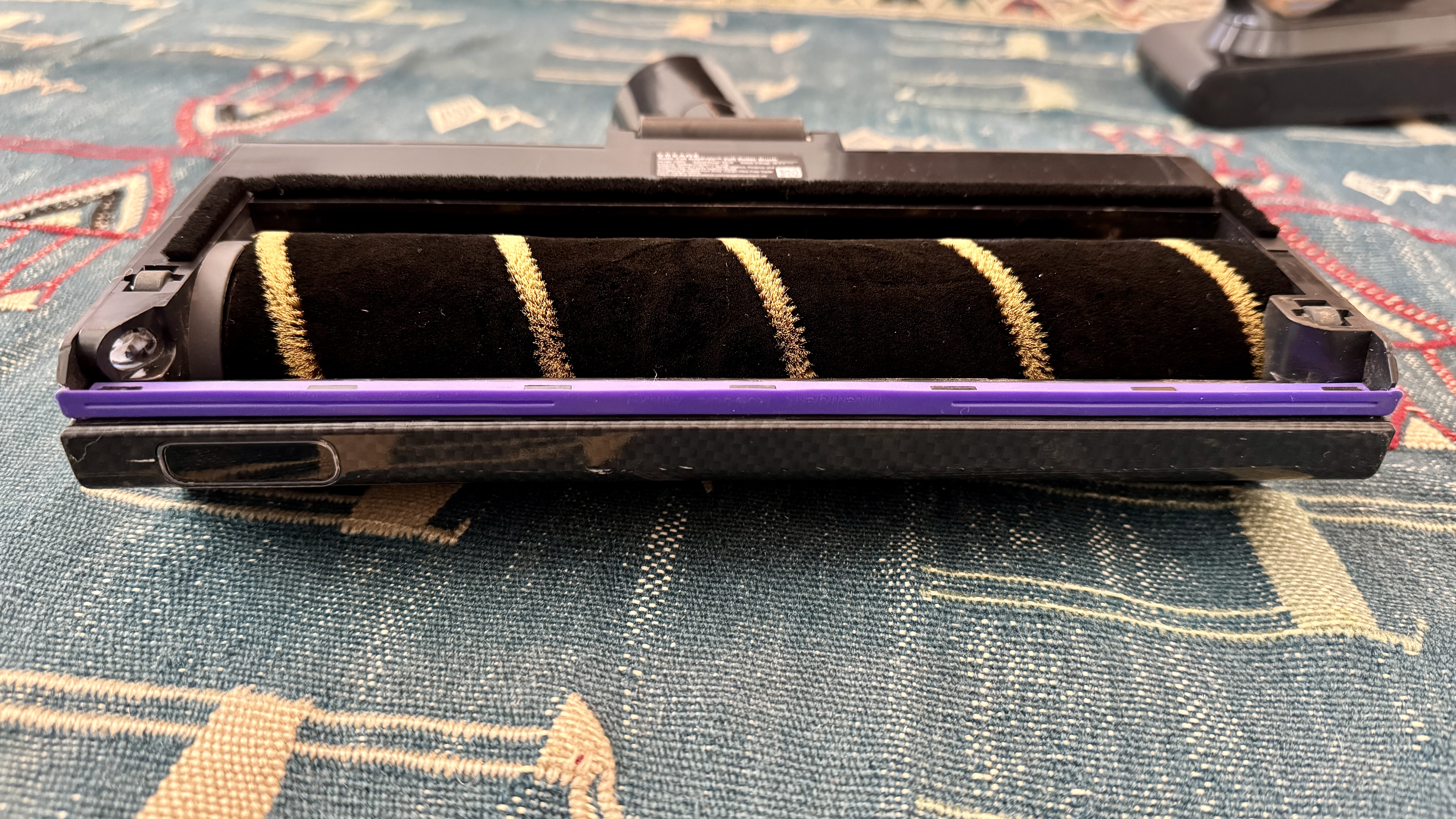 Dreame V20 Pro vacuum hard floor head with GapFree flap