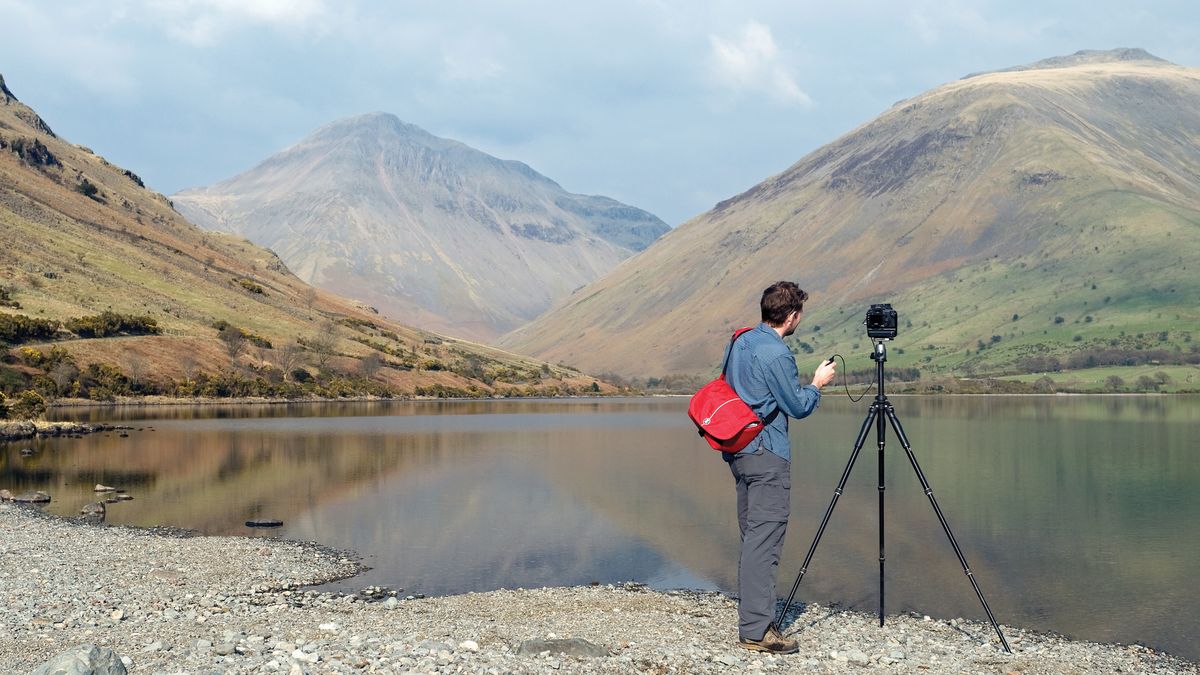 Think Tank Digital Holster 150 Bag Review - Photography Life