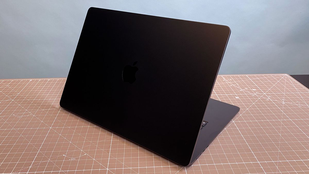 MacBook Air (15-inch)