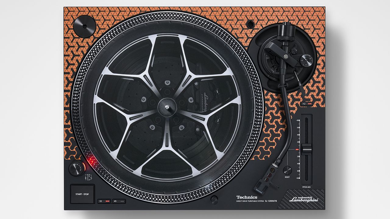 Technics SL-1200M7B turntable collaboration with Lamborghini