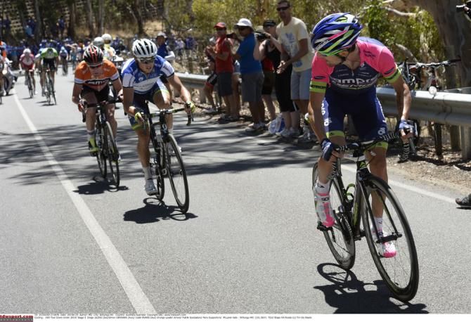 Ulissi checks back to see if Gerrans and Evans can stay with him