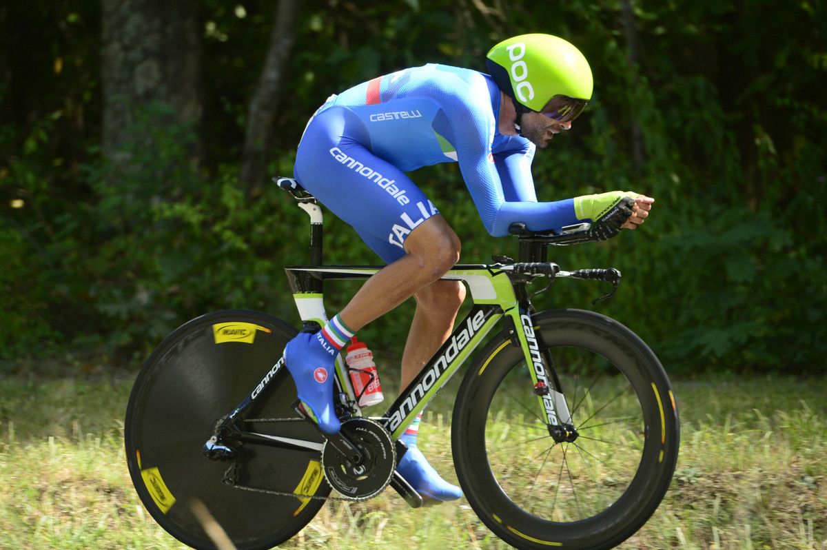 Moreno Moser riding to tenth place at the 2015 Worldcs