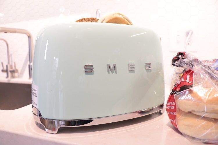 SMEG 2 Slice image: This toaster has a retro look with modern features.